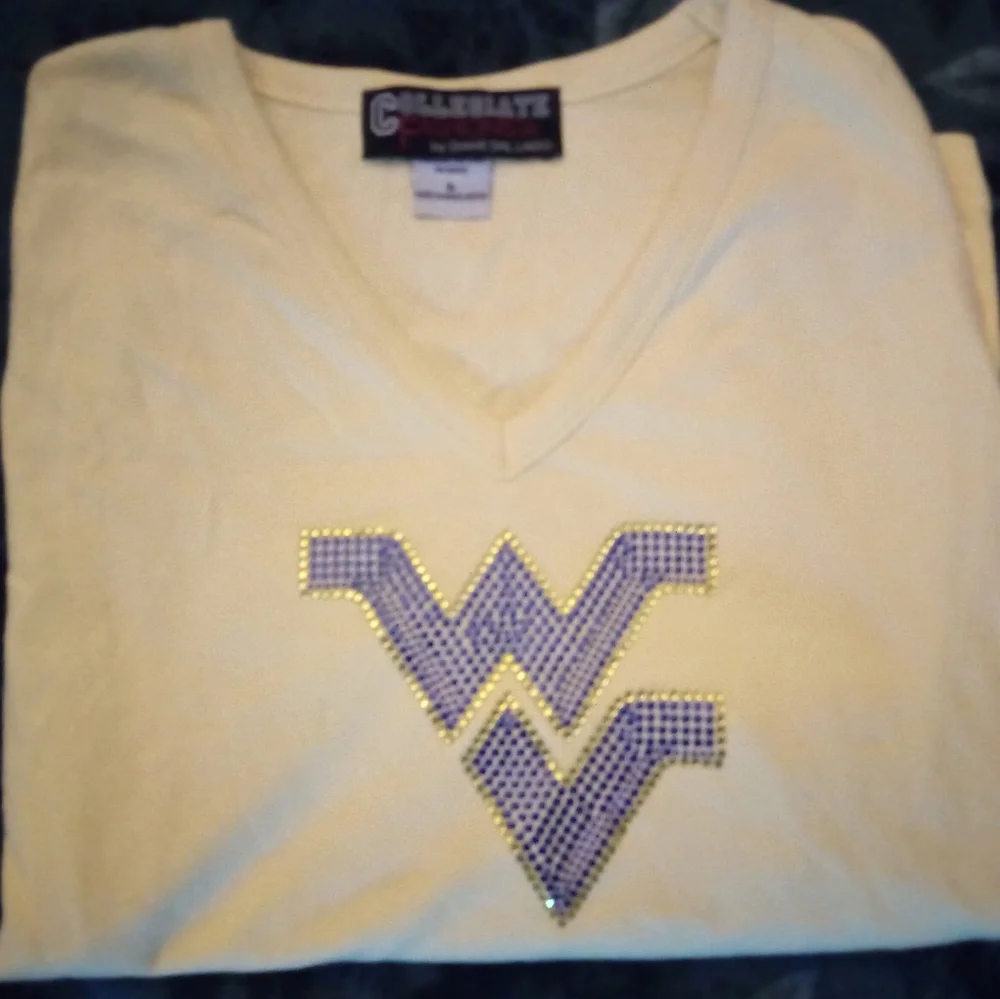 Collegiate Fashionista University of West Virginia - Picture 2 of 14
